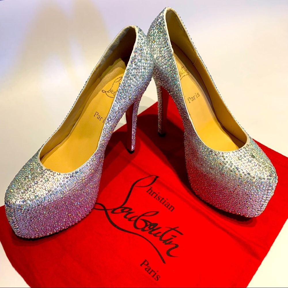 Christian Louboutin Daffodile Strauss Swarovski Crystal Pumps